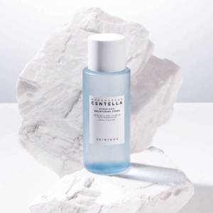 Brightening toner with Centella and Hyaluronic Acid featured with ingredients