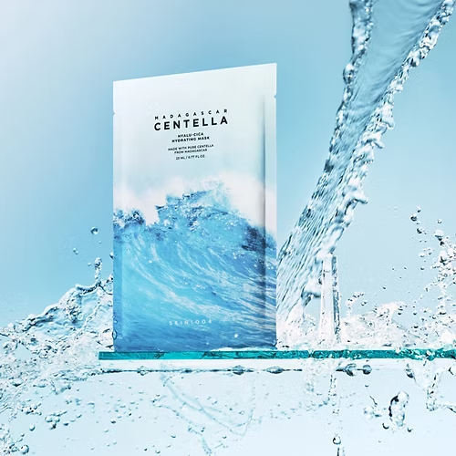 Sheet mask infused with Centella Asiatica and Hyaluronic Acid